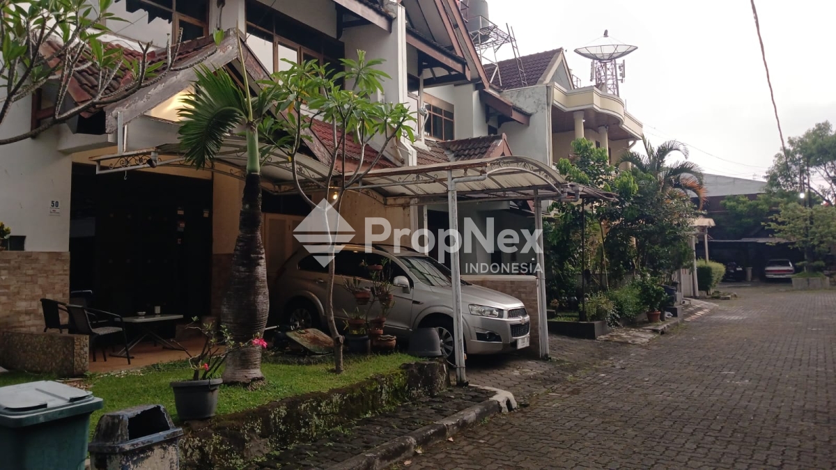 Jual Rumah Hook 2 Lantai di Kawasan Tulip Permai Estate — foto 2